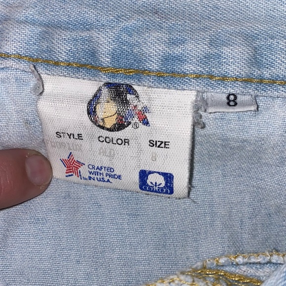 VINTAGE women’s Cherokee light wash, high waisted, pleated jeans - Picture 3 of 14